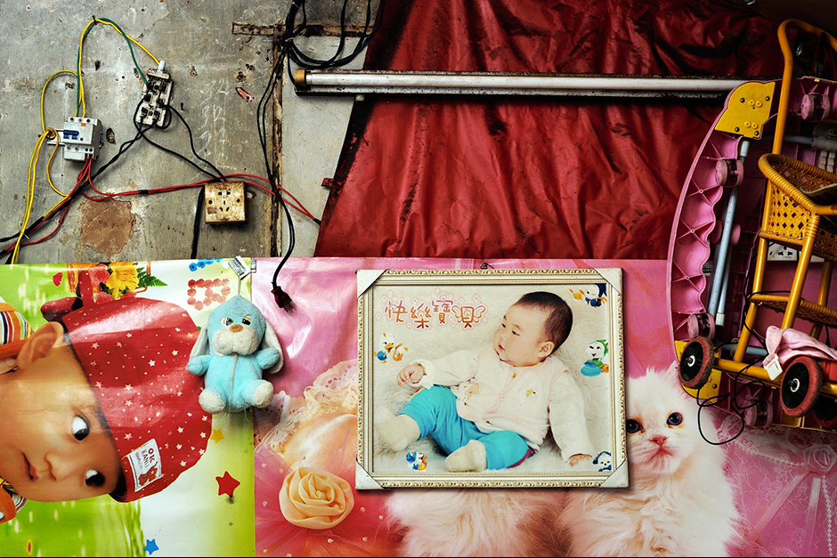Because of China’s One-Child Policy, perhaps the greatest benefit offered by steady income is the ability to pay the fines levied after the birth of a second or third child. In 2003, Xu paid 10,000 yuan (then $1,600) after Neng was born. The amount of the fine rises with a family’s income. Most Wuwucun families would pay between $1,500 and $3,000, or a year of factory pay.