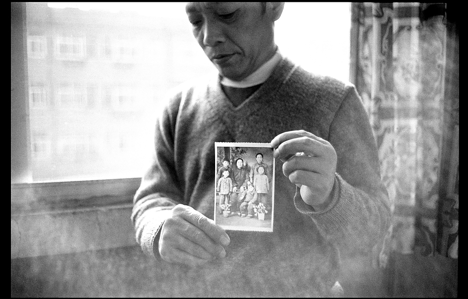 Everyone in this family photo is either currently suffering from or has already died from liver disease. In China, approximately 10% of the population are chronically infected with hepatitis B. Henan, China
