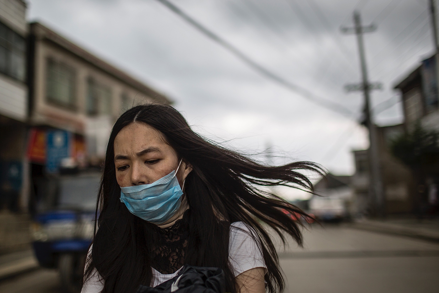 Feng Haiyong, “Domestic Violence, A Bloody Nightmare” 